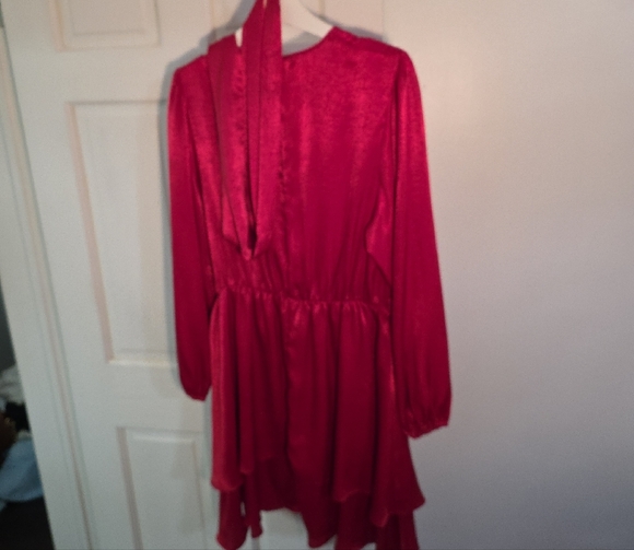 City Chic Vibrant Red V-Neck Dress - Picture 2 of 2